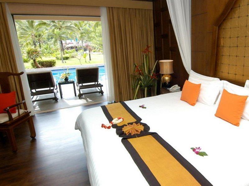 Marriott Resort And Spa Nai Yang Beach Exterior foto